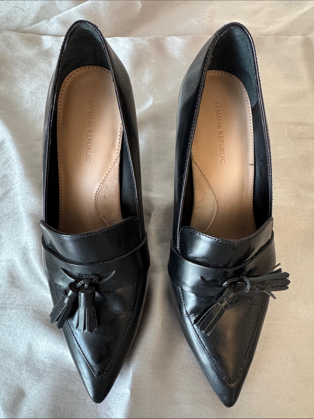 Banana Republic Black Leather Pointed-Toe Tassel Loafers (Women)